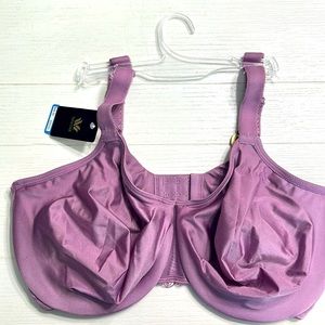 Brand new with tags Wacoal Bra 40DDD